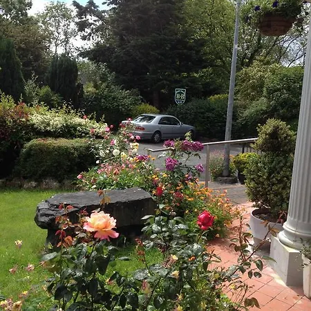 Bed and breakfast Bohola House *