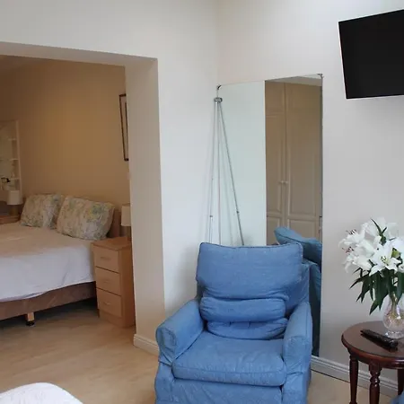 Bed and breakfast Bohola House *